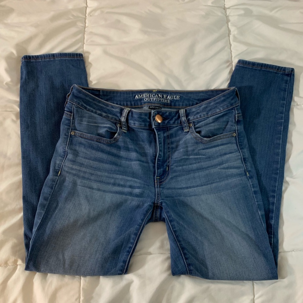 American eagle stretchy jeans